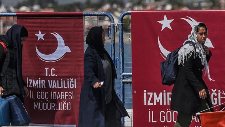 Vatandaş olan Suriyeli sayısı 200 bin 950