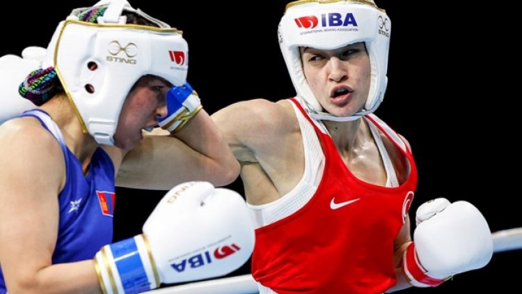 Buse Naz Çakıroğlu son 16’da!