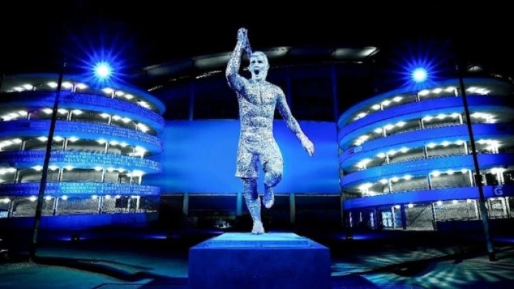 Manchester City, Sergio Agüero’nun heykelini dikti