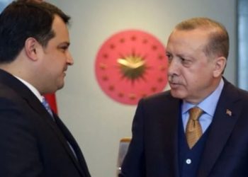 Erdoğan’dan ödül alan isim AKP’den istifa etti, DP’ye geçti