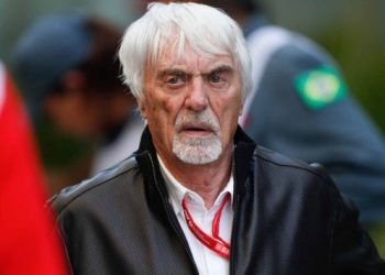 Bernie Ecclestone ruhsatsız silah nedeniyle tutuklandı