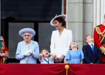 Kraliçe 2’nci Elizabeth tahtta 70’inci yılını kutluyor