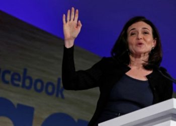 Facebook’un iki numarası görevi bıraktı