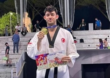 Emre Kutalmış Ateşli altın madalya kazandı