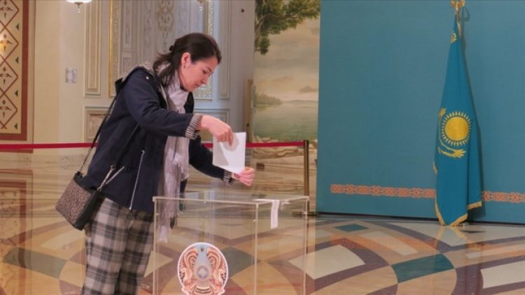 Referandumda ‘evet’ oyu çıktı: Kazakistan, daha demokratik bir anayasa yapıyor