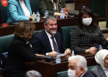 Nebati ‘dar gelirli’ açıklamasını Twitter’dan toparlamaya çalıştı