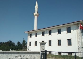 İddia: AKP’li belediye koordinatörü caminin kablolarını kesti
