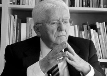 Tarhan Erdem hayatını kaybetti