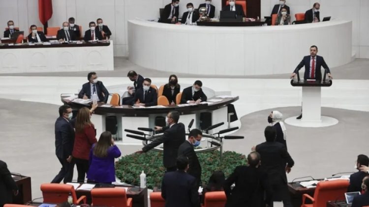 HDP’den AKP’ye: Öcalan 2013-2015’te baş müzakereciydi