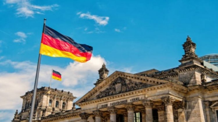 Almanya’da Duma üyesinin evlerine el kondu