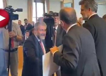 Meclis’te Bakan Nebati’ye protesto