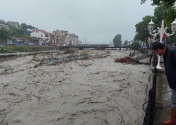 Batı Karadeniz’deki selde bir kişi kayıp