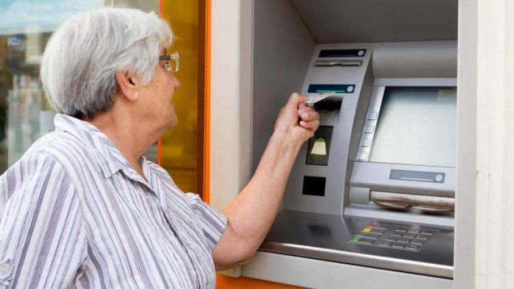 Teklifte değişiklik: En düşük emekli maaşı 3 bin 500 TL olacak
