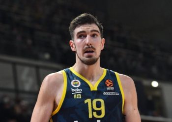 Nando De Colo, Fenerbahçe Beko’dan ayrıldı