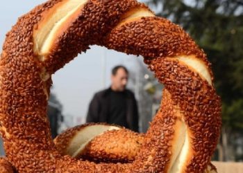 İstanbul’da simide yüzde 25 zam!