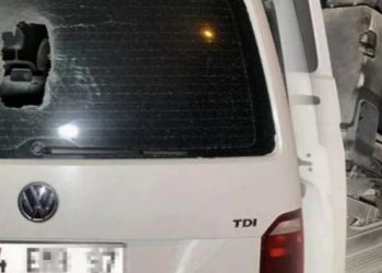 Eski AKP’li vekilin aracına molotoflu saldırı