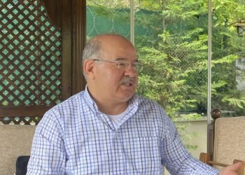 AKP’li Çelik de ‘kral çıplak’ dedi