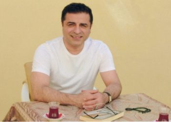 Selahattin Demirtaş, Buldan ve Sancar’ı tebrik etti
