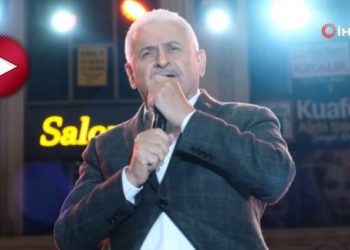 Binali Yıldırım sahneye çıktı: Erzincan böyle türkü görmedi