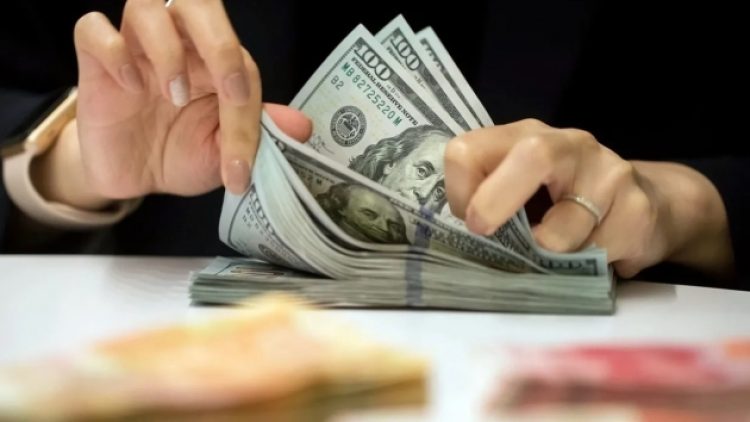 Dolar, BDDK kararının ardından yine 17’yi aştı