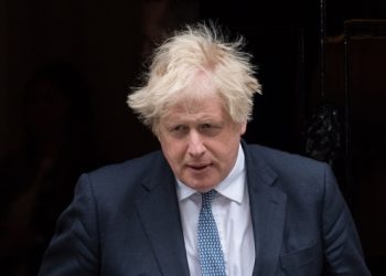 Johnson görevine tutunurken Britanya hükûmetinde istifalar 53’e çıktı!