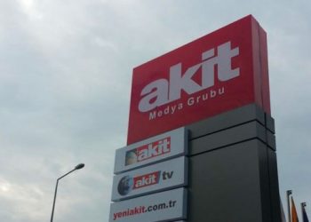 Babasını kaybeden Pervin Buldan’a Yeni Akit’ten nefret söylemi