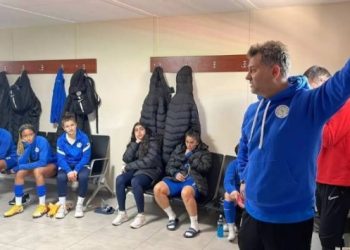 Erkek takımı küme düşen Rizespor, kadın takımını kapattı