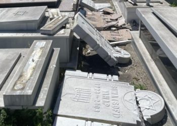 Yahudi mezarlığını tahrip eden çocuklar serbest bırakıldı