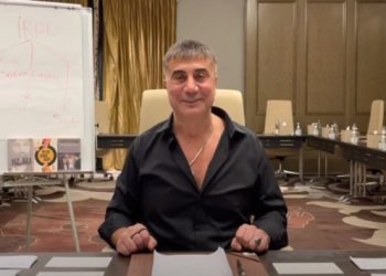 Acarer: Peker, seçime kadar elindeki dosyaları tasnif edecek
