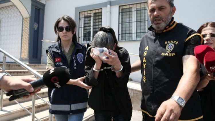 Bursa’da yeğenini çöp evde kilitli tutan kadın tutuklandı