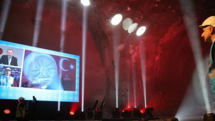 İstanbul Havalimanı metro açılışı dördüncü kez ertelendi