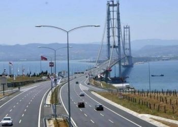 Altaylı: Gizlice konsorsiyum kuran bir grup müteahhit, bakandan ağır zılgıt yedi