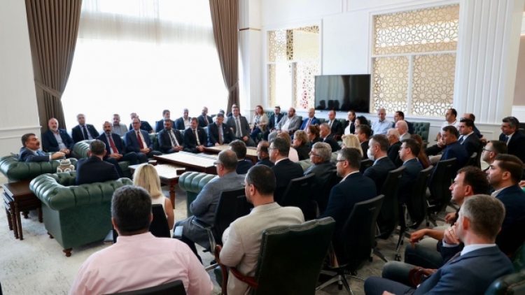 Sağlık Bakanı Koca, 3 önemli kararı sosyal medyadan açıkladı!