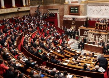 Fransa’da 102 parlamenterden Türkiye’nin olası Suriye operasyonuna karşı bildiri