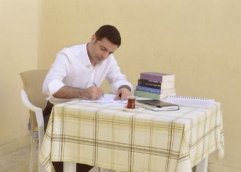 Demirtaş: Suriye harekâtı için geri sayım başladı