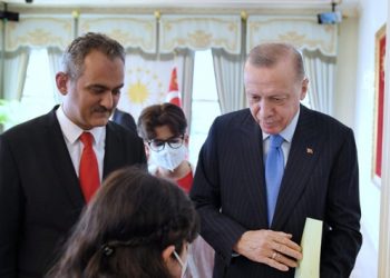 Eğitim Bakanı Özer’den yeni müfredat açıklaması