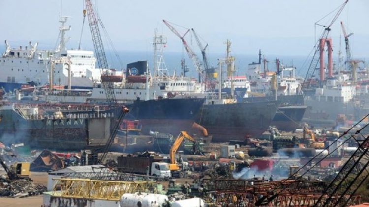 Denizcilerin yüzde 27’si asbest nedenli hastalıklara yakalanıyor