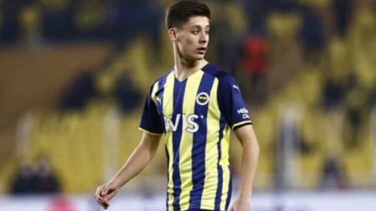 Fenerbahçe’de 10 numaralı forma Arda’ya emanet