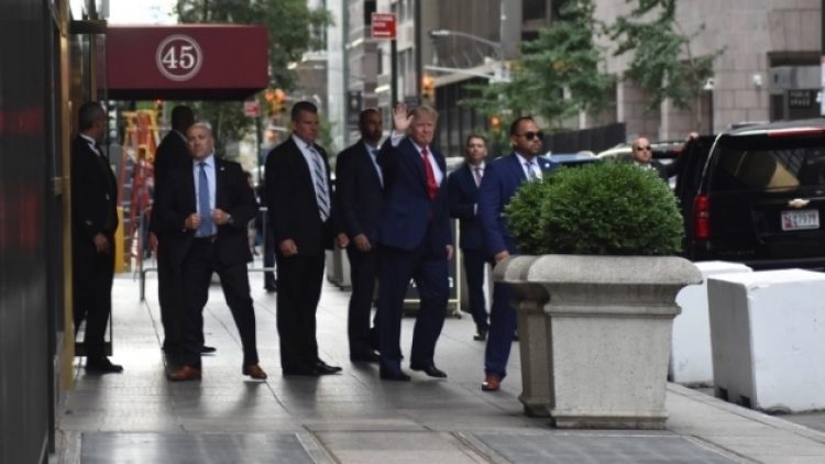 Başsavcılığa çağırılan Trump, susma hakkını kullandı