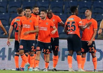 Başakşehir Breidablik karşısında rahat turladı
