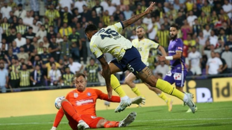 Fenerbahçe, Austria Wien karşısında avantajı kaptı