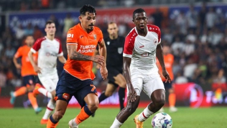 Başakşehir avantajı koruyamadı!