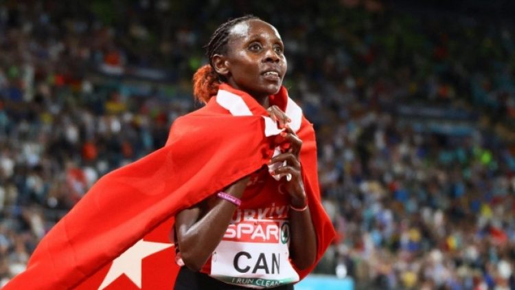 Yasemin Can’dan bir de gümüş…