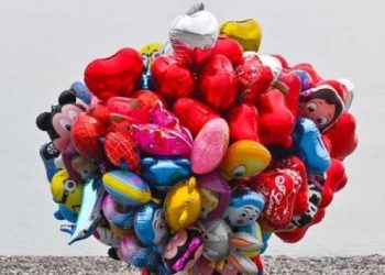 Uçan balonları zehirle şişirmişler