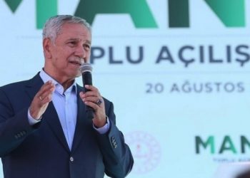 Arınç’tan ‘miting’ açıklaması: Kendimi muhalif olarak nitelendirmiyorum