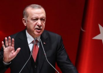 Erdoğan: Faiz, kur meselelerine takılı kalırsak Türkiye’ye yazık ederiz