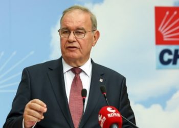 CHP’li Öztrak’tan ‘oy kullanacak sığınmacı’ açıklaması