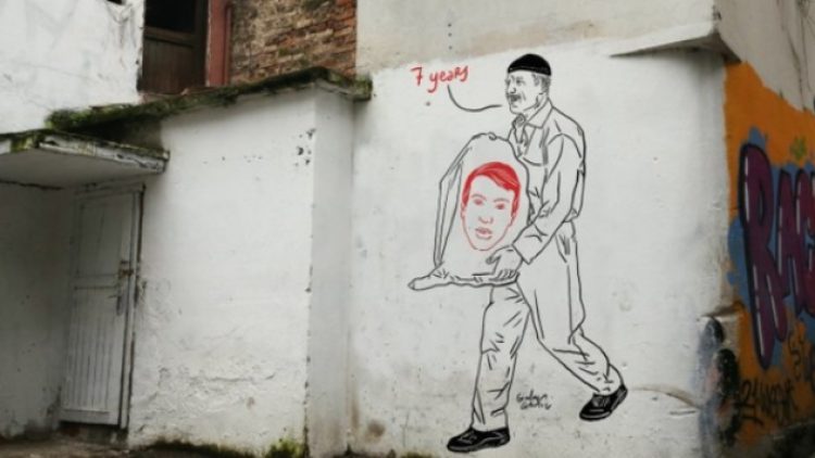 Karikatürist Costantini cenazesi torba içinde verilen Arslan’ı çizdi