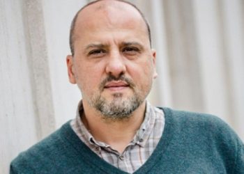 Ahmet Şık’tan AKP’ye yanıt: Anayasa maddelerini hatırlattı