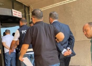 Basın odasını basan polis, Ünsal Ban’ı görüntüleyen gazetecileri tehdit etti: Resimleri basmayın!